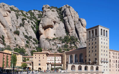 Primera Ruta: “Romiatge a Montserrat en el 45è aniversari de les Aules Sènior”